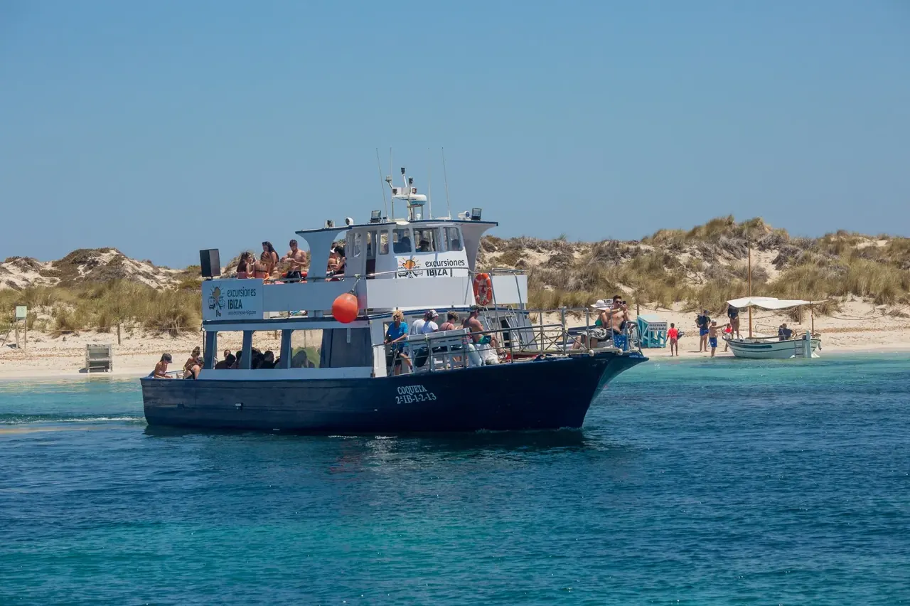 Excursiones Ibiza — Es Vedrà + Formentera